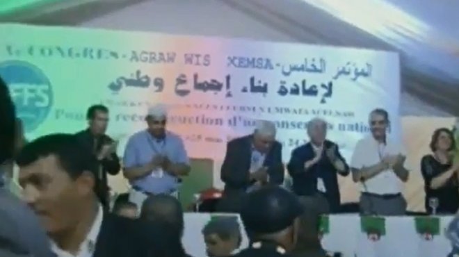  المعارضة تنسحب من جلسة البرلمان الجزائري بعد خلاف مع نواب الحزب الحاكم