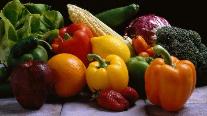  تناول الخضروات والفاكهة ذات الألوان له فوائد على الصحة