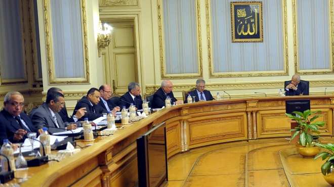 «الوزراء» يوافق على رفع قيمة اعتمادات تطوير «القاهرة-إسكندرية» الصحراوي