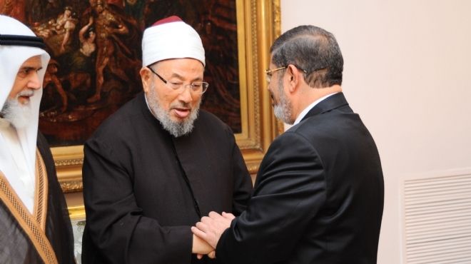 «مرسى والقرضاوى وبديع» أمام المحكمة 28 يناير