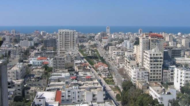 وفد ماليزي يضم 73 متضامنا يصل قطاع غزة عبر منفذ رفح البري