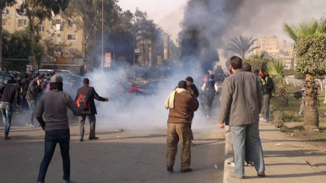  أمن الإسكندرية يطلق قنبلة غاز لمنع الإخوان من التظاهر خارج كلية العلوم 
