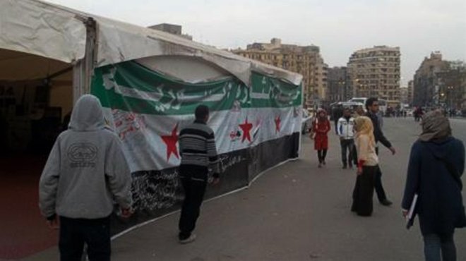 سوريون يتظاهرون في 