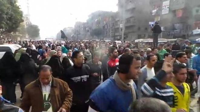  متظاهرو الإسماعيلية يطردون مدير القوى العاملة من ميدان الممر 