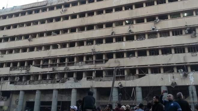 تحطم واجهة مبنى مديرية الأمن بعد الانفجار