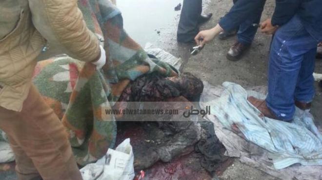  وزير الداخلية يعاين جثة الإرهابي الذي فجّر مديرية أمن القاهرة 