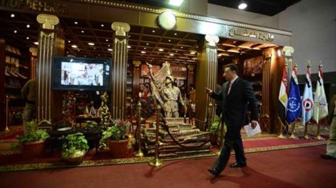 الجيش يُسقط «مرسى» و«مبارك» من ذاكرة مصر بـ«معرض الكتاب»