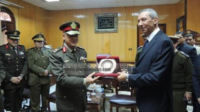 بالصور| قائد المنطقة الشمالية العسكرية في مديرية أمن كفر الشيخ: الجيش والشرطة 