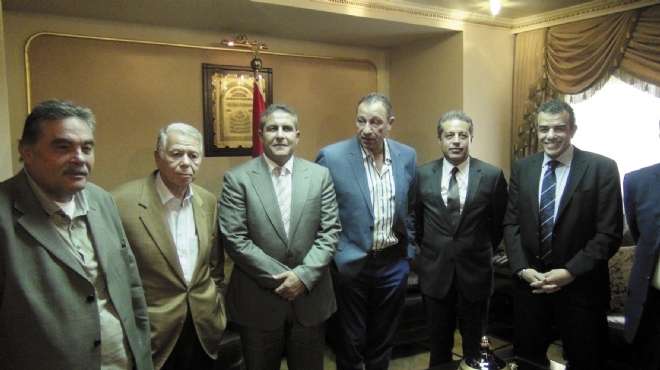 نائب محافظ القاهرة: جمّدنا الحجز على أرصدة «الأهلى»