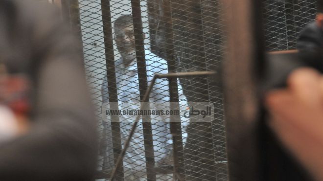  بعد زيارته بالمحكمة .. نجل مرسي لأبيه: 