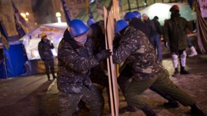 أوكرانيا: الجيش يدعو الرئيس لـ«تدابير عاجلة» لاستقرار البلاد