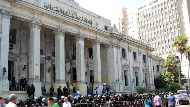إحتجاز قاضي بالإسكندرية في غرفة المدوالة بعد الحكم بحبس 5 إخوان