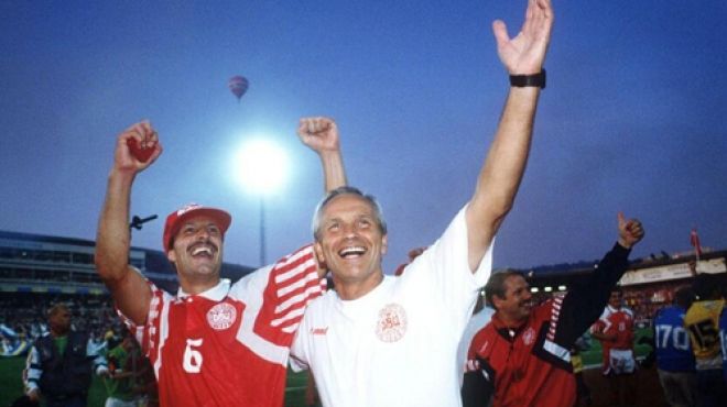 وفاة مدرب الدنمارك الفائز بكأس أوروبا عام 1992