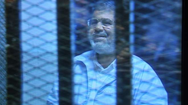 مرسي يرد علي القاضي بأبيات شعر في قضية الهروب من وادي النطرون 