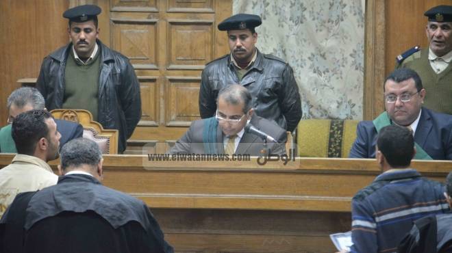  بالأسماء.. قاضي إعدامات الإخوان يصدر أحكاما بالسجن والغرامة بحق 42 متهما في أحداث عنف المنيا