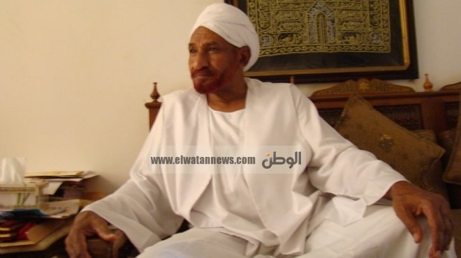  زعيم حزب الأمة السوداني المعارض يدعو البشير للرحيل 