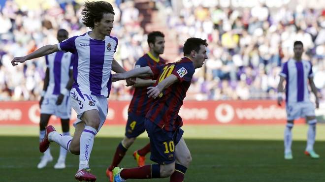 برشلونة يبتعد عن صدارة الدوري الإسباني بالخسارة أمام بلد الوليد