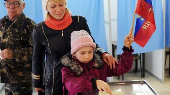 هيئة الهجرة الروسية بدأت بمنح الجوازات الداخلية الروسية لسكان القرم