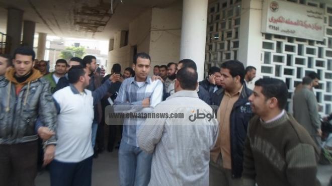 بالصور: استمرار اضراب العاملين بمكاتب بريد المحلة وسمنود للمطالبة بتطبيق الحد الأدني للأجور