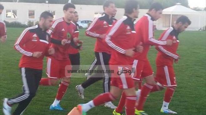 سوء ملعب الجامعة التونسية ينقل تدريب الأهلي إلى استاد رادس