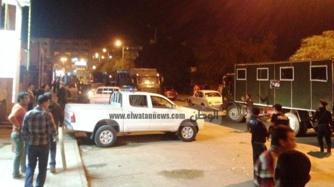 قوات الأمن تغادر ميدان الحصري وخبراء المفرقعات يمشطون المنطقة