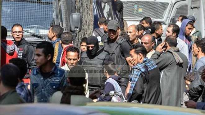  عاجل| الأمن يغلق الشوارع المؤدية إلى جامعة القاهرة وميدان النهضة 