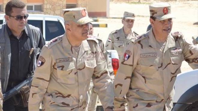 عاجل| وزير الدفاع يتفقد لجان الانتخابات بمصر الجديدة
