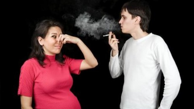 دراسة: التدخين السلبي يزيد من خطر الإجهاض
