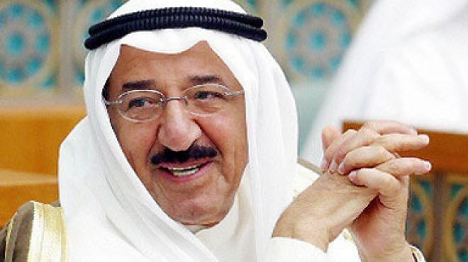  وصول أمير الكويت للمشاركة في احتفال تسليم السلطة لـ