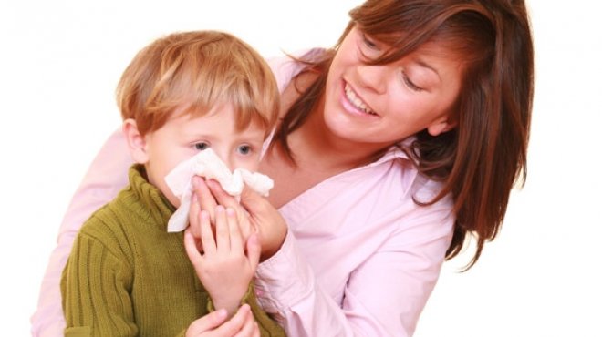 نصائح لعلاج وتجنب نزلات البرد لأطفالك