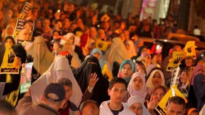 مظاهرة لأنصار الإخوان احتجاجا على حبس فتاة في أحداث جامعة المنصورة