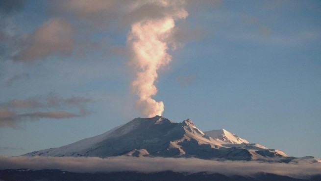 ثورة بركان في نيوزيلندا لأول مرة منذ عام 1897