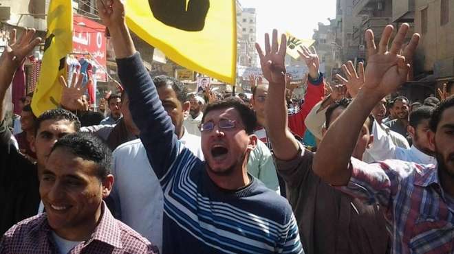  مسيرة للإخوان بالقوصية تطالب بعودة المعزول والإفراج عن أعضاء الجماعة 