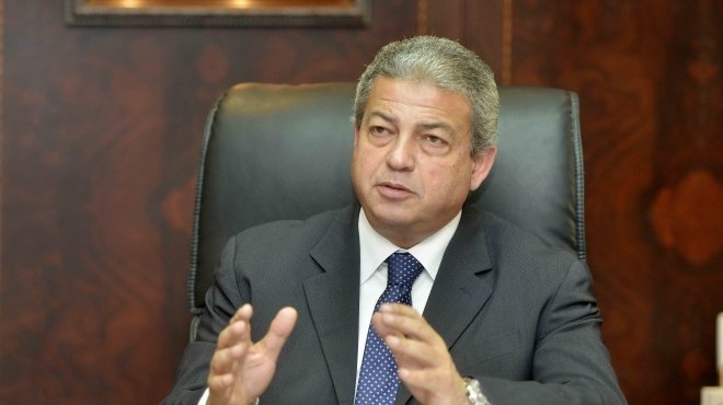 وزير الرياضة يدعم المصرى البورسعيدى بـ100 ألف جنيه