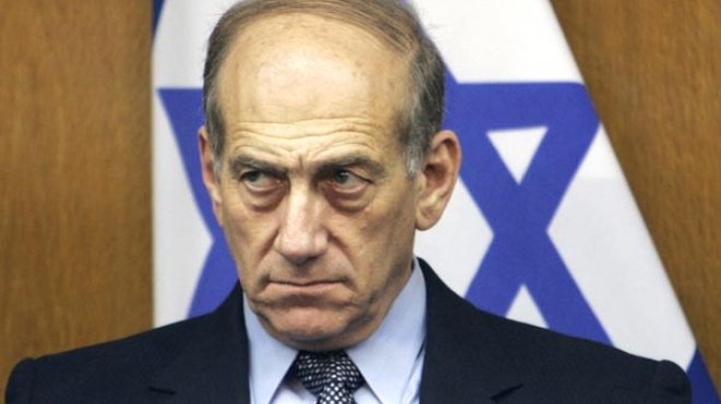حبس رئيس وزراء إسرائيل الأسبق 8 أشهر في قضايا فساد