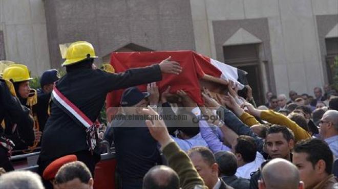  نقل جثمان الضابط الشهيد بالإسكندرية إلى كفر الشيخ استعدادا لدفنه