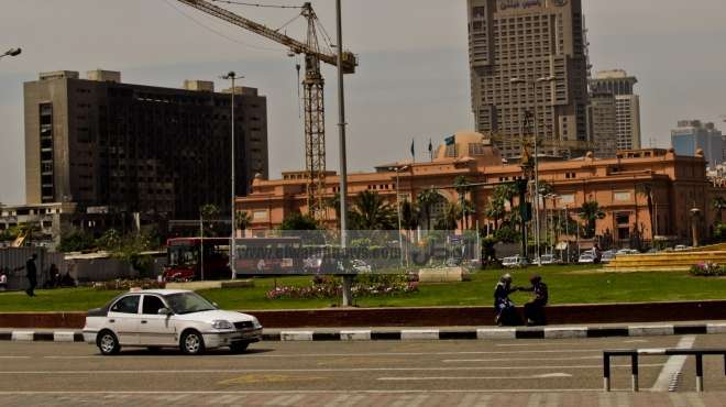  بالصور| هدوء حذر بميدان التحرير.. وانتظام الحركة المرورية 