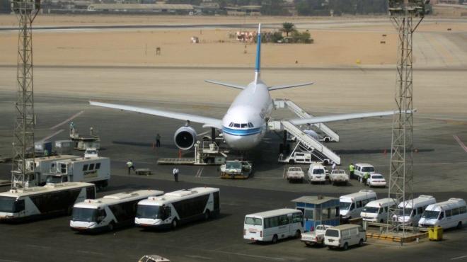 نوم عمال برج مراقبة بمطار صيني يؤخر هبوط طائرة ركاب