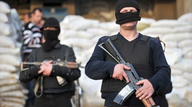 الكرملين ينفي تسليم الانفصاليين الموالين لروسيا في أوكرانيا معدات عسكرية