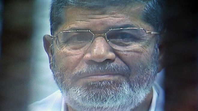 رفع جلسة محاكمة مرسي في أحداث الإتحادية لإصدار القرار