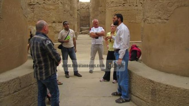 السياح يتحدون: زيارة مصر ممتعة رغم تحذيرات الإرهاب