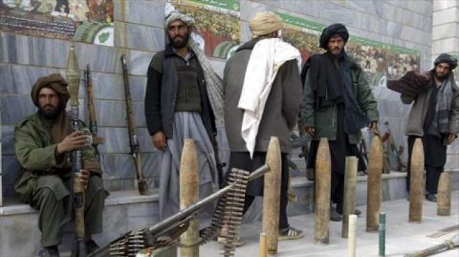  مسلحون يقتلون عقيدا في المخابرات اليمنية في محافظة 