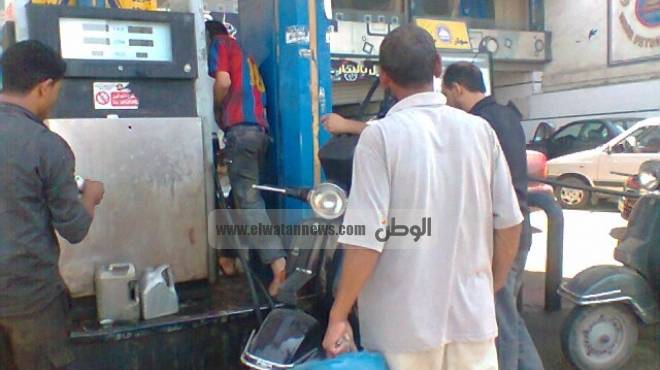 ضبط 123 طن وقود و6 طن دقيق مدعم قبل بيعها بالسوق السوداء في القاهرة