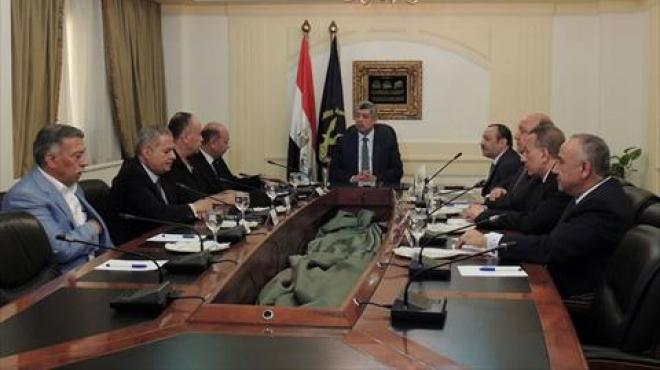 ضبط شبكة «تجسس» تضم 14 عضواً بالقاهرة والسويس بينهم صحفيون أجانب