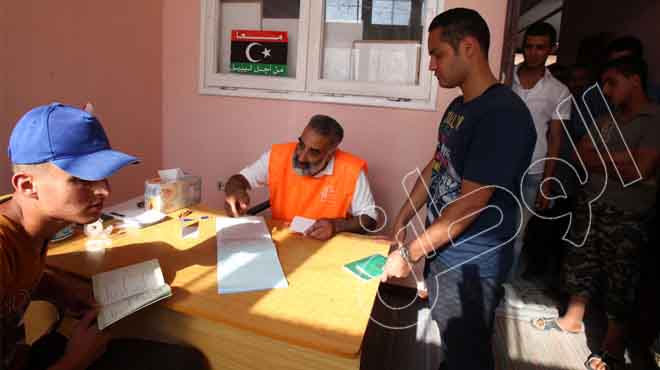 رئيس مفوضية الانتخابات الليبية: نسبة التصويت في الانتخابات 60%