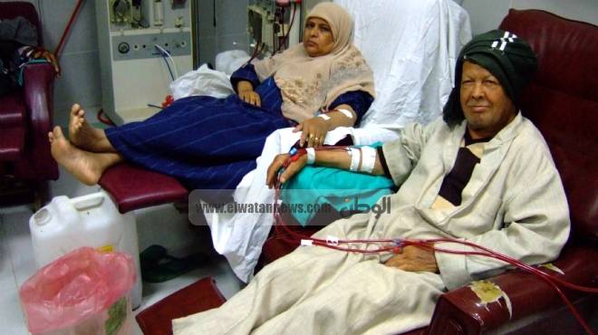 أزمة الكهرباء:توقف أجهزة الغسيل الكلوى بمستشفى السويس..وقطع طريق فى المنيا