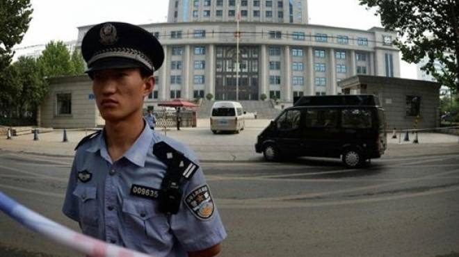 الشرطة الصينية تلقي القبض على مواطن حاول تهريب 