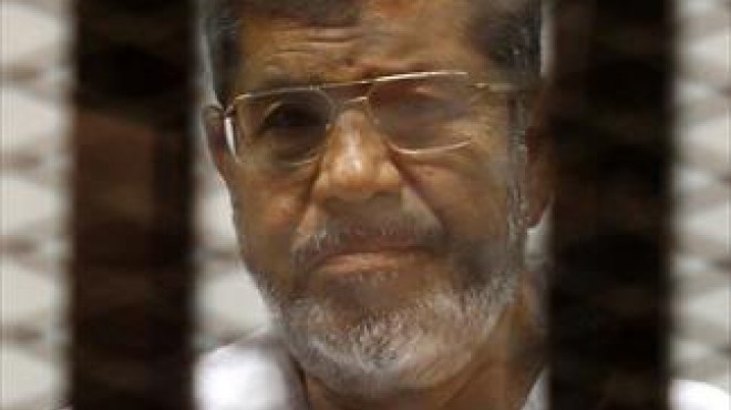 محامي المعزول: مرسي يعتبر نفسه تعرض لمؤامرة اختطاف من القصر الجمهوري