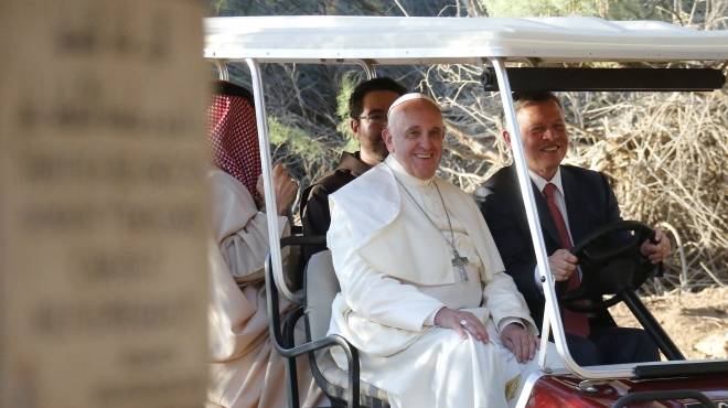 البابا فرنسيس يعود إلى إيطاليا بعد جولته في أمريكا اللاتينية