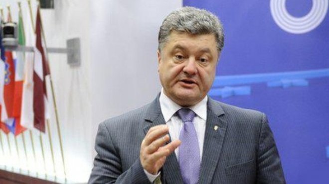 أوكرانيا تتبنى تشريعا لتطهير الحكومة من المرتبطين بالرئيس السابق